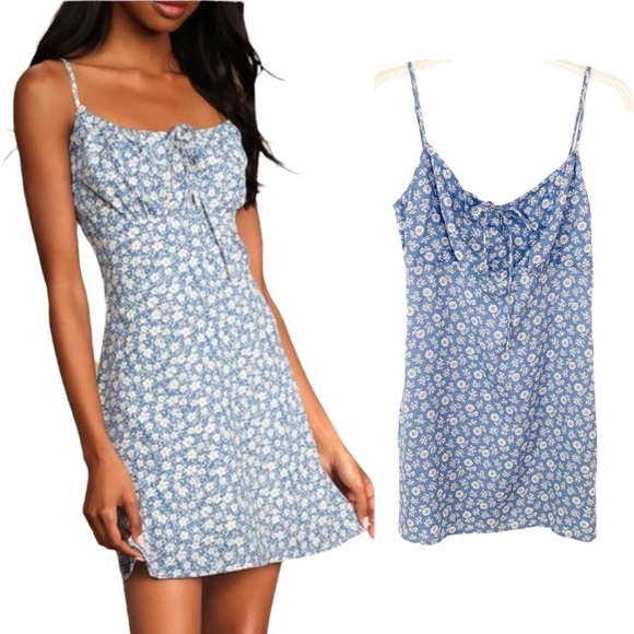 Reformation Dresses & Skirts - Reformation Abbott Dress Remi Blue Floral 2 NWT